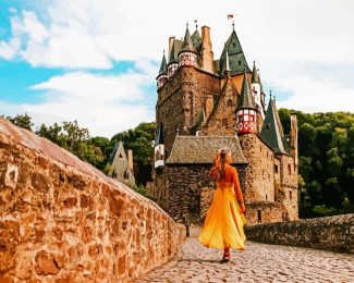 woman in Eltz castle diamond painting