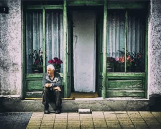 Man Sitting On Doorstep diamond painting