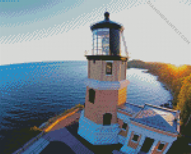 Close Up Split Rock Lighthouse Diamond Painting